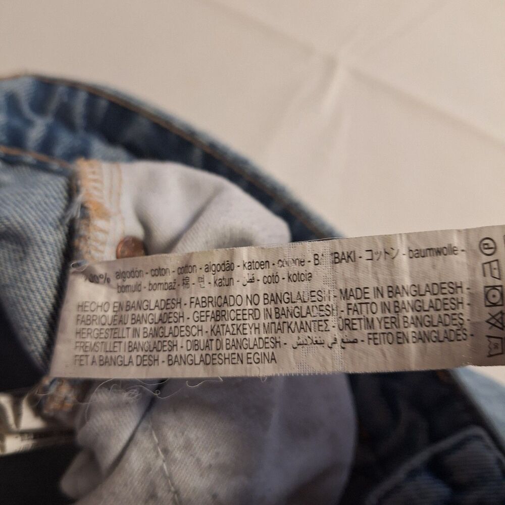 Zara Light Acid Wash Distressed High Rise Straight Leg Jeans Button Fly Size 8 - Picture 4 of 15